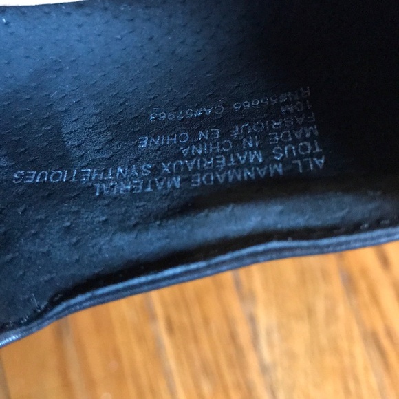 Abound Black Pointed Western Ankle Booties - Picture 8 of 8